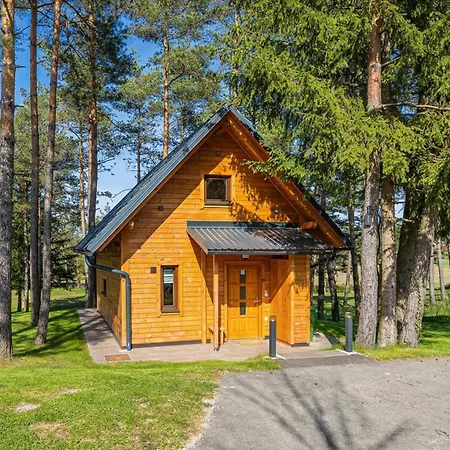 Forest Princess Near Bloke - Happy Chalet *